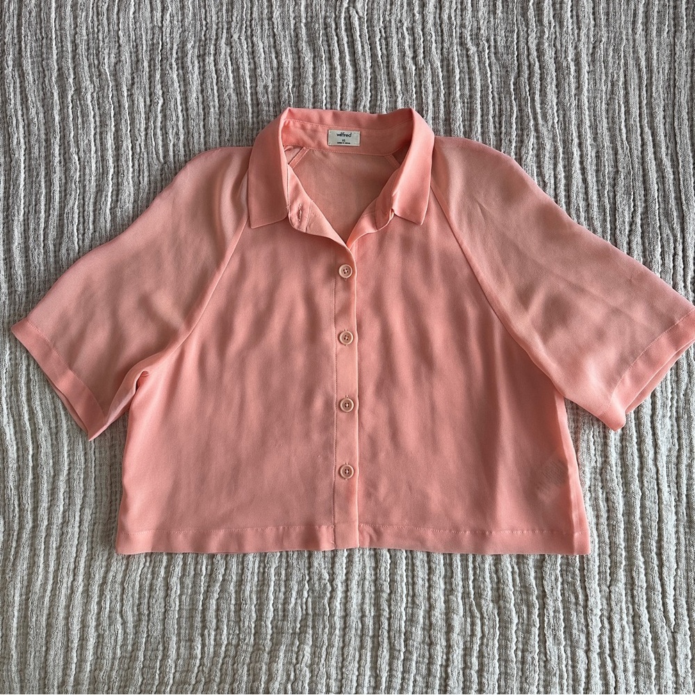 Aritzia Coral Button-Up Cropped Blouse